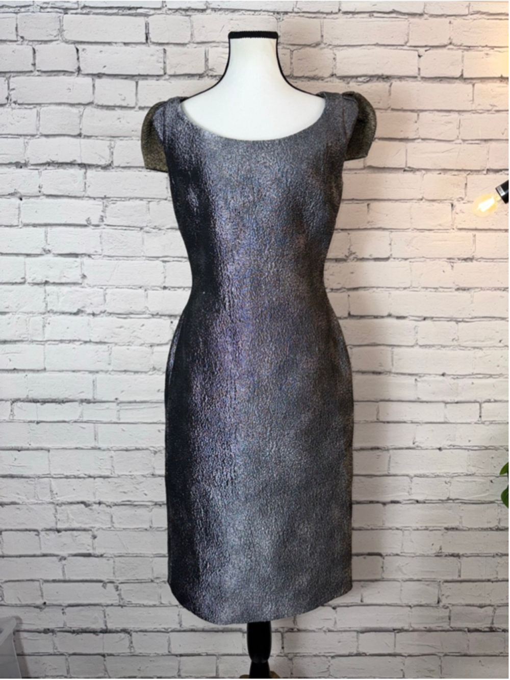 Women's Antonio Berardi Dress Silver Metallic Sheath Modern Size 6 (EU 42) NWT - Picture 3 of 16
